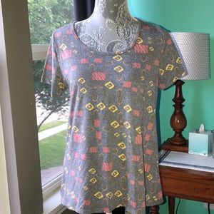 Lularoe classic tee